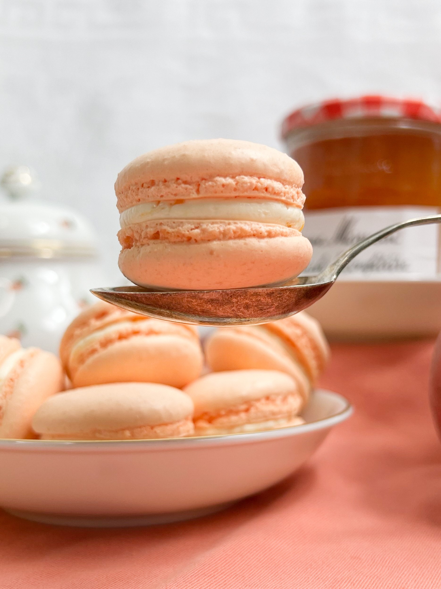 Breskovi macarons